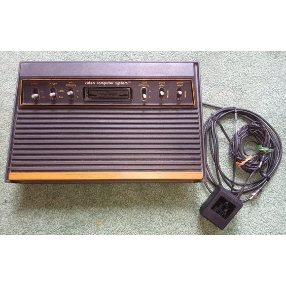 Woodgrain Atari Console - Picture 1 of 8